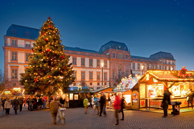 Der Darmstädter Weihnachtsmarkt bietet ein abwechslungsreiches Veranstaltungsprogramm.