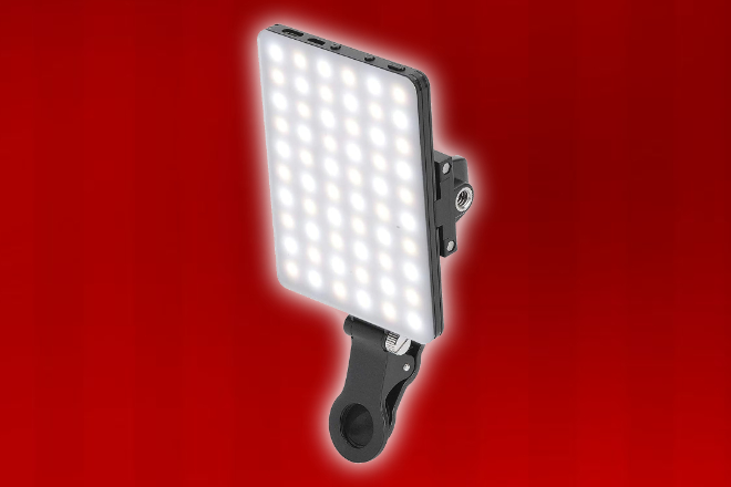 Gewinne hinter dem 11. Türchen bei unserem großen Adventskalender Gewinnspiel heute ein Newmowa 60 LED Videolicht.