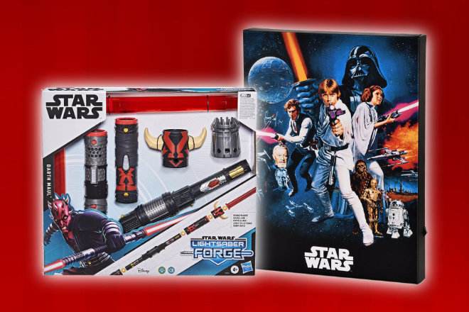 Hinter dem 20. Türchen unseres Adventskalender Gewinnspiels verlosen wir ein Paket für alle Star Wars Fans, bestehend aus einem Star Wars - A New Hope Wandbild mit Licht und einem Star Wars Light Saber Forge von Hasbro.