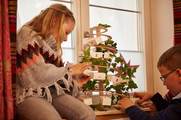 Den Adventskalender schnell selber machen Ein Spiralbaum aus