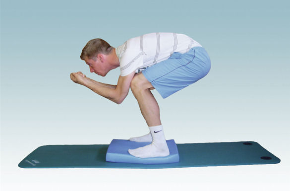 Die Übungen auf dem Balance-pad wirken sich positiv auf den Gleichgewichtssinn aus.