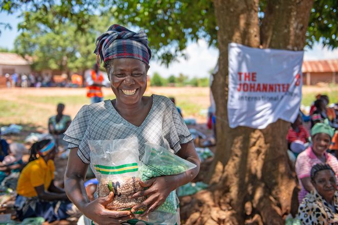 Hoffnung geben und Menschen in Not helfen: Spenden sind oft eine sinnvolle Alternative zu manch überflüssigem Geschenk.