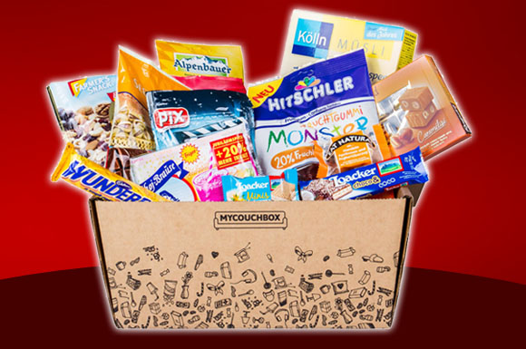 Die MyCouchbox ist eine Überraschungs-Snackbox, die sich auch hervorragend als Weihnachtsgeschenk eignet. Auch in unserem Adventskalender-Gewinnspiel 2015 können Sie eine MyCouchbox abstauben (Die abgebildete Ware dient als Muster und entspricht nicht dem Inhalt des tatsächlichen Gewinns). 