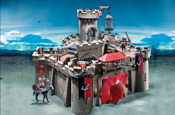 Auch die Falkenritter besitzen eine wehrhafte Burg.