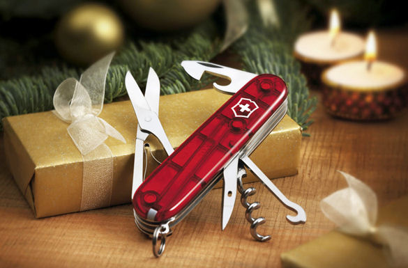 Dieses Geschenk wird an 365 Tagen im Jahr genutzt: Das Original Schweizer Offiziersmesser ist eine beliebte Aufmerksamkeit.